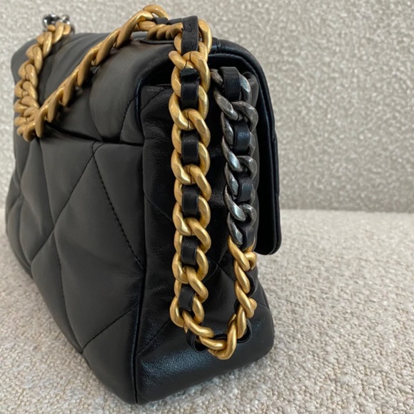 Authentic Chanel 19 Large Black Lambskin - Picture 5 of 13